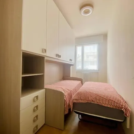 Luxury With A View Of Castle Apartment *