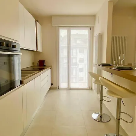 Luxury With A View Of Castle Apartment Conegliano